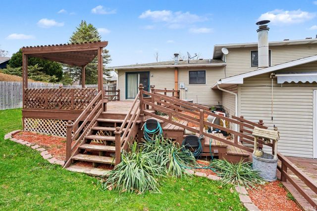 51043 Shady Lane, Elkhart, IN 46514