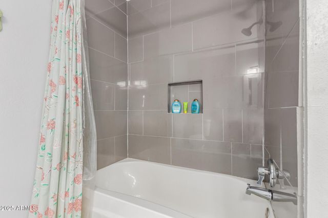 2232 W LINDNER Avenue 2, Mesa, AZ 85202