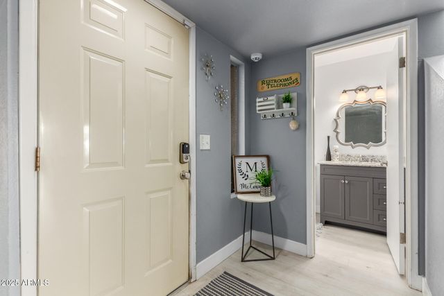 2232 W LINDNER Avenue 2, Mesa, AZ 85202