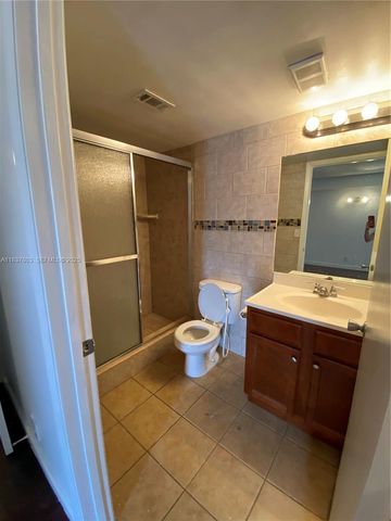 7640 Westwood Drive 406, Tamarac, FL 33321