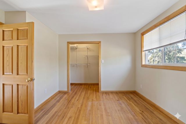 2705 E Minnehaha Parkway, Minneapolis, MN 55417