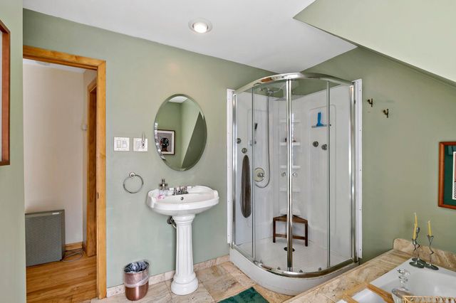 2705 E Minnehaha Parkway, Minneapolis, MN 55417