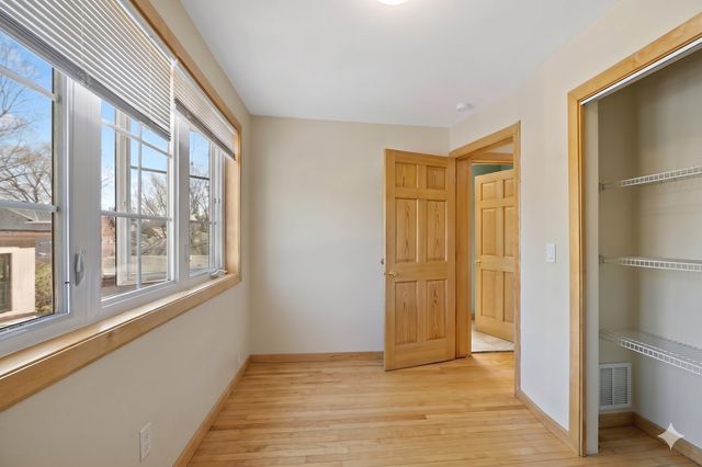 2705 E Minnehaha Parkway, Minneapolis, MN 55417