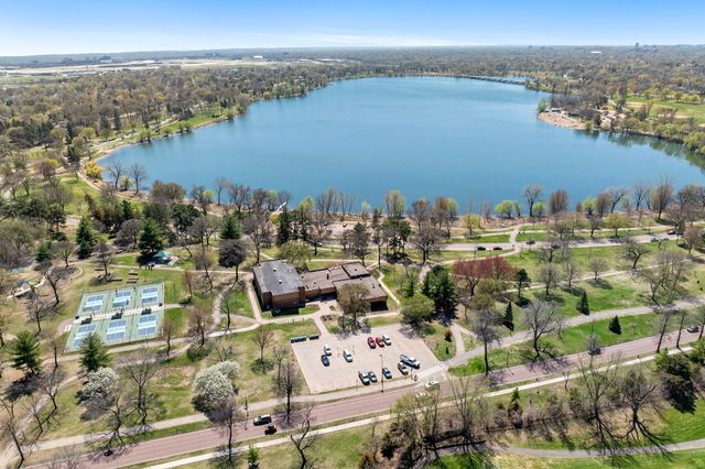 2705 E Minnehaha Parkway, Minneapolis, MN 55417