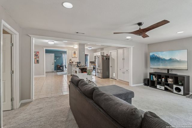 4023 Goshen Pass, San Antonio, TX 78230