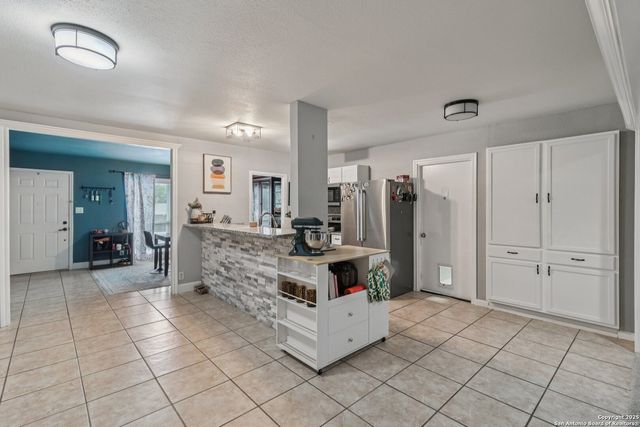 4023 Goshen Pass, San Antonio, TX 78230