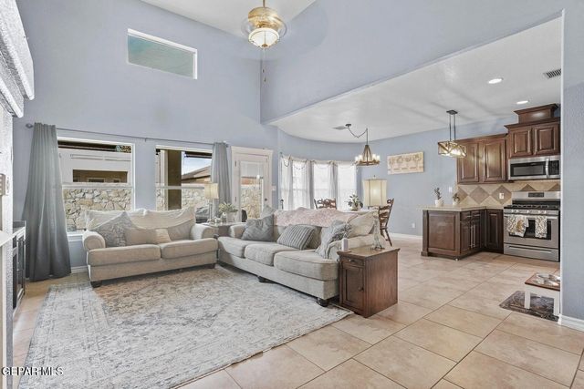 11325 CHARLES MAIZ Lane, El Paso, TX 79934