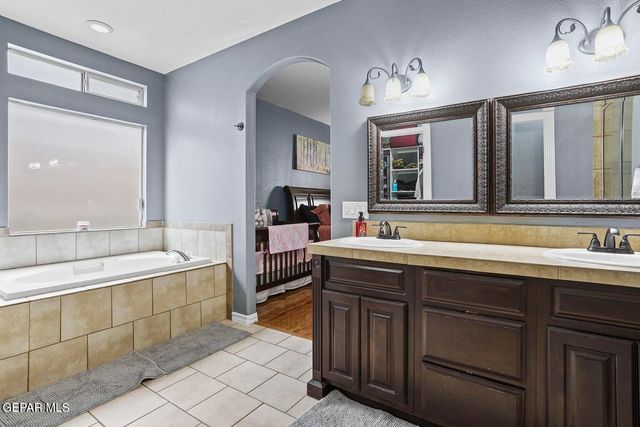 11325 CHARLES MAIZ Lane, El Paso, TX 79934