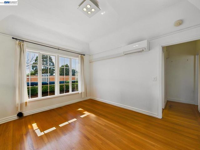 2366 Cedar St 3, Berkeley, CA 94708