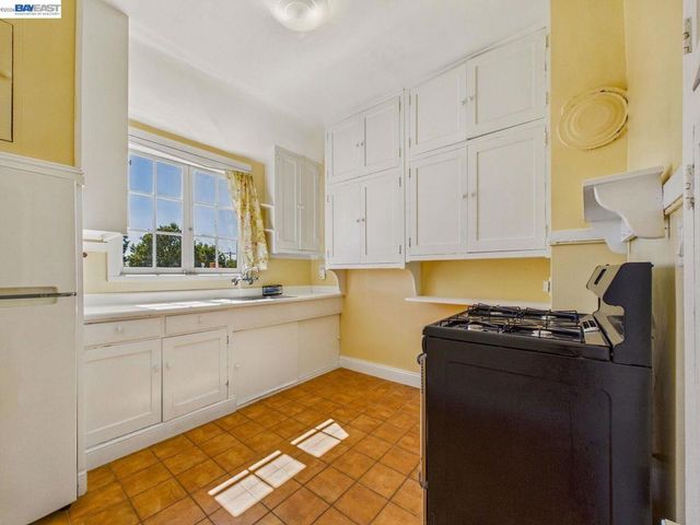 2366 Cedar St 3, Berkeley, CA 94708