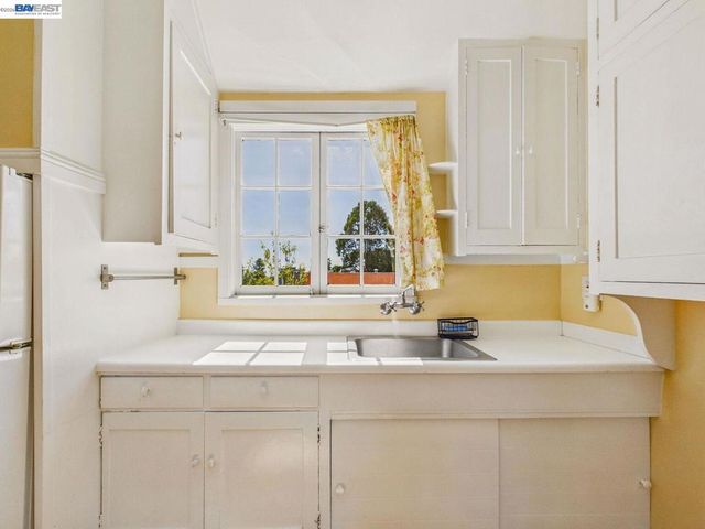 2366 Cedar St 3, Berkeley, CA 94708