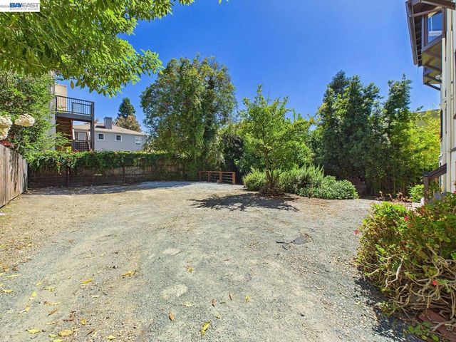 2366 Cedar St 3, Berkeley, CA 94708