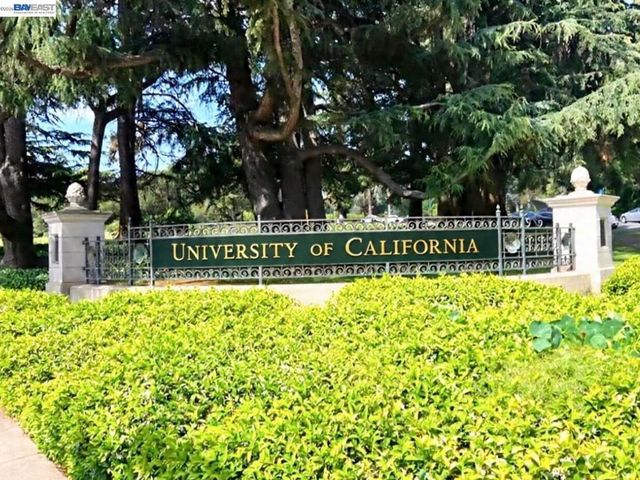 2366 Cedar St 3, Berkeley, CA 94708