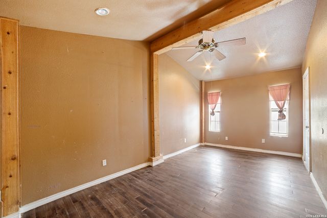 7070 GREENBERRY DR, San Antonio, TX 78227