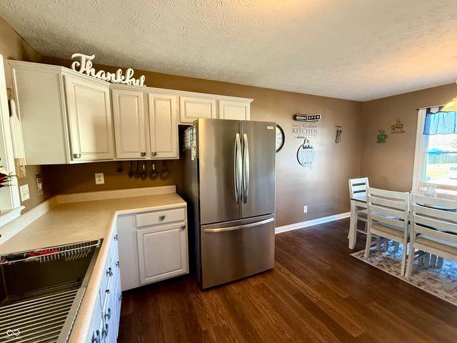 1213 Meadowood Drive, Danville, IN 46122