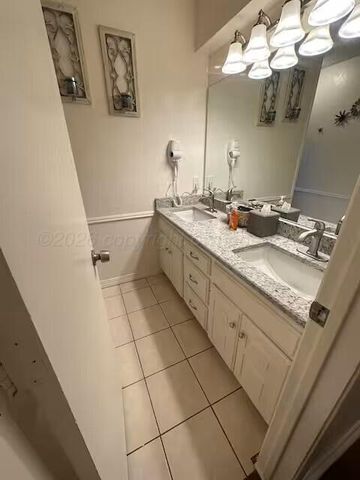 7040 FULHAM Drive, Amarillo, TX 79109