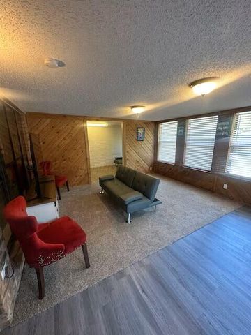 7040 FULHAM Drive, Amarillo, TX 79109