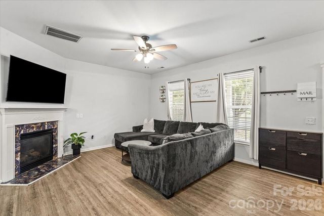 9025 Davis Crossing Court, Charlotte, NC 28269