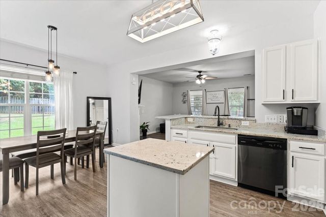 9025 Davis Crossing Court, Charlotte, NC 28269