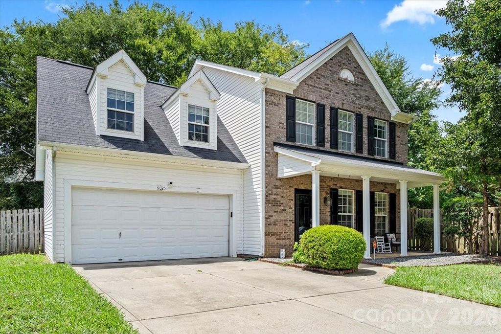 9025 Davis Crossing Court, Charlotte, NC 28269
