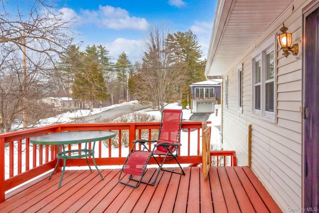 538 Mountain View Avenue, Hurley, NY 12443