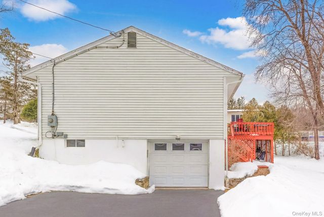 538 Mountain View Avenue, Hurley, NY 12443