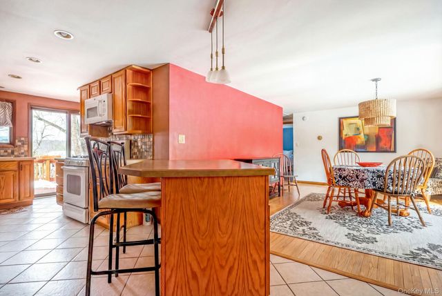 538 Mountain View Avenue, Hurley, NY 12443