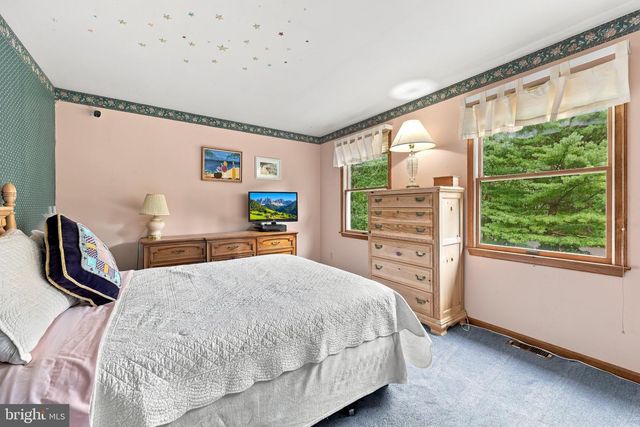 42 FOX HILL DR, Tabernacle, NJ 08088