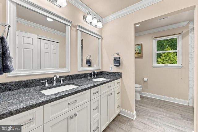 42 FOX HILL DR, Tabernacle, NJ 08088