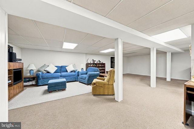 42 FOX HILL DR, Tabernacle, NJ 08088