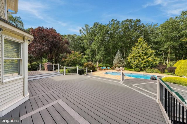 42 FOX HILL DR, Tabernacle, NJ 08088