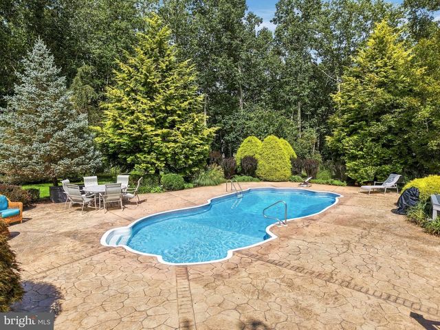 42 FOX HILL DR, Tabernacle, NJ 08088
