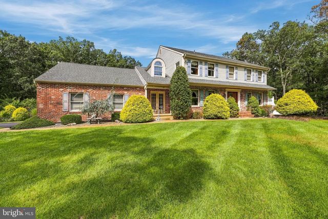 42 FOX HILL DR, Tabernacle, NJ 08088