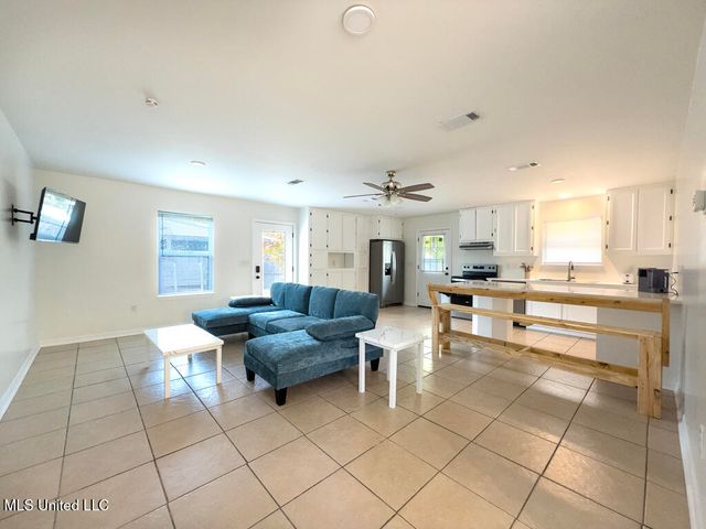 116 Mccaughan Avenue, Long Beach, MS 39560