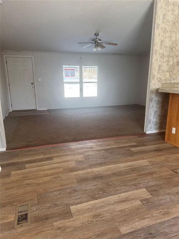 16400 Viking Road, Noble, OK 73068