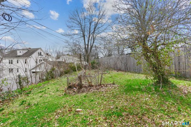 17 Salem Street, Hartford, CT 06114