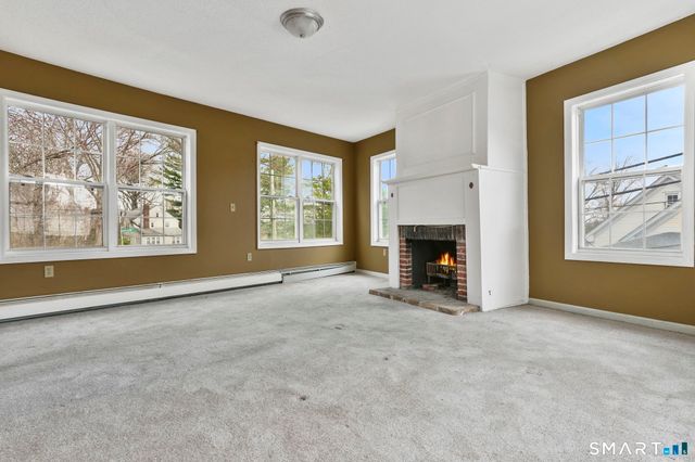 17 Salem Street, Hartford, CT 06114