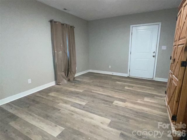 1107 8th Street, Statesville, NC 28677