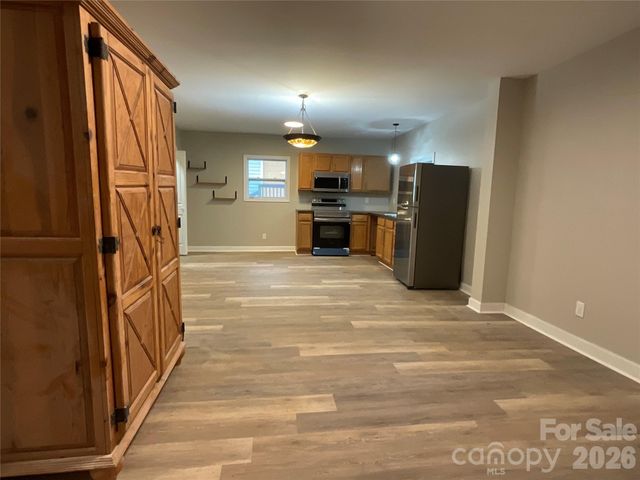 1107 8th Street, Statesville, NC 28677