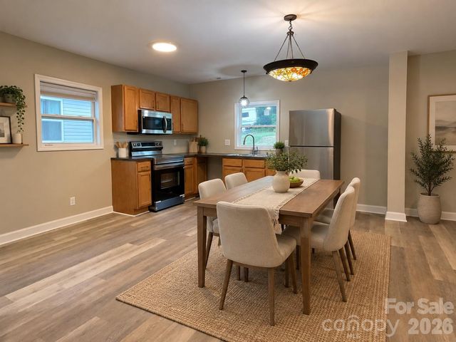 1107 8th Street, Statesville, NC 28677