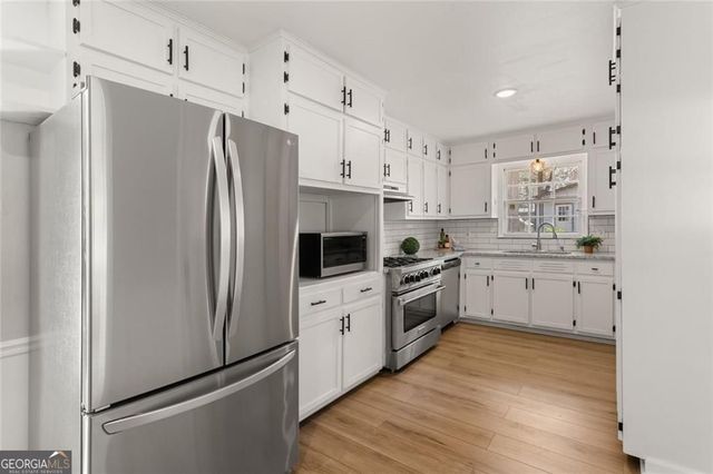 695 Carlouetta Road, Mableton, GA 30126