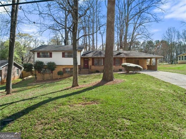 695 Carlouetta Road, Mableton, GA 30126