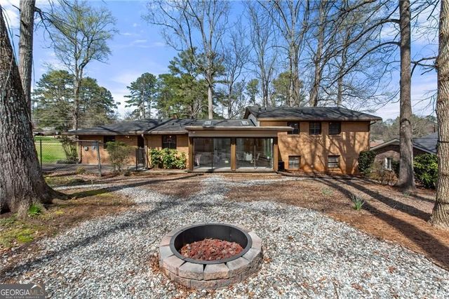 695 Carlouetta Road, Mableton, GA 30126