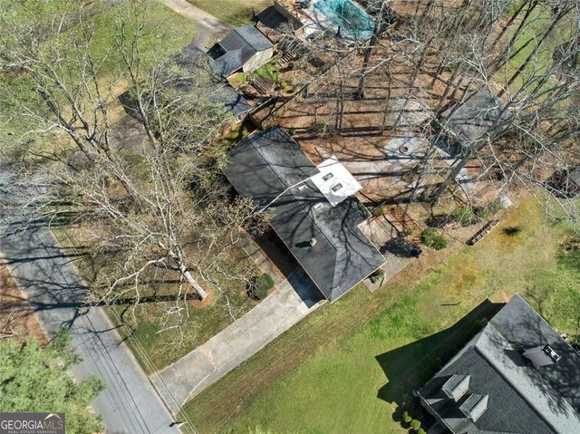 695 Carlouetta Road, Mableton, GA 30126