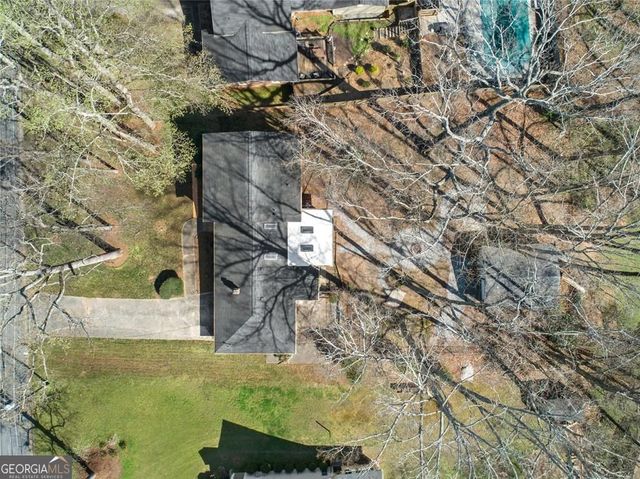 695 Carlouetta Road, Mableton, GA 30126