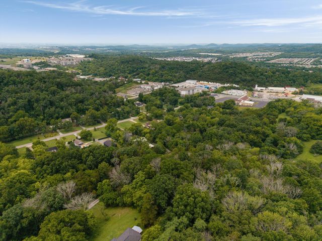 0 Due West Ave N, Madison, TN 37115