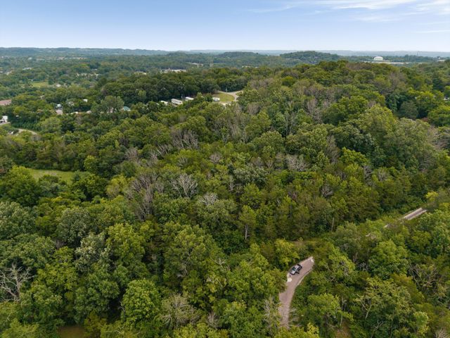 0 Due West Ave N, Madison, TN 37115