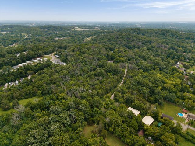 0 Due West Ave N, Madison, TN 37115