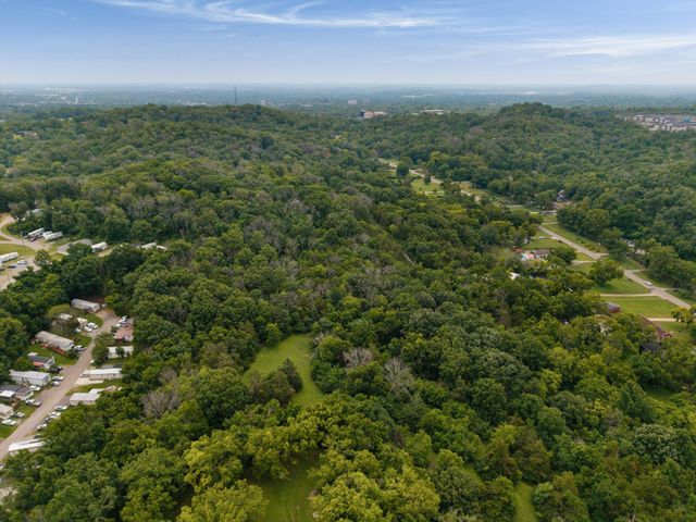 0 Due West Ave N, Madison, TN 37115