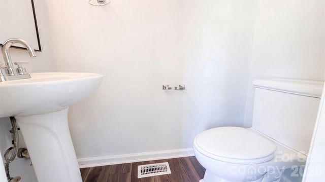 6226 Dumont Lane, Charlotte, NC 28269